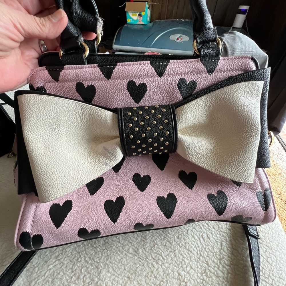 Betsey Johnson purse like new
